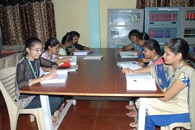 Avanthi_Institute_of_Pharmaceutical_Science